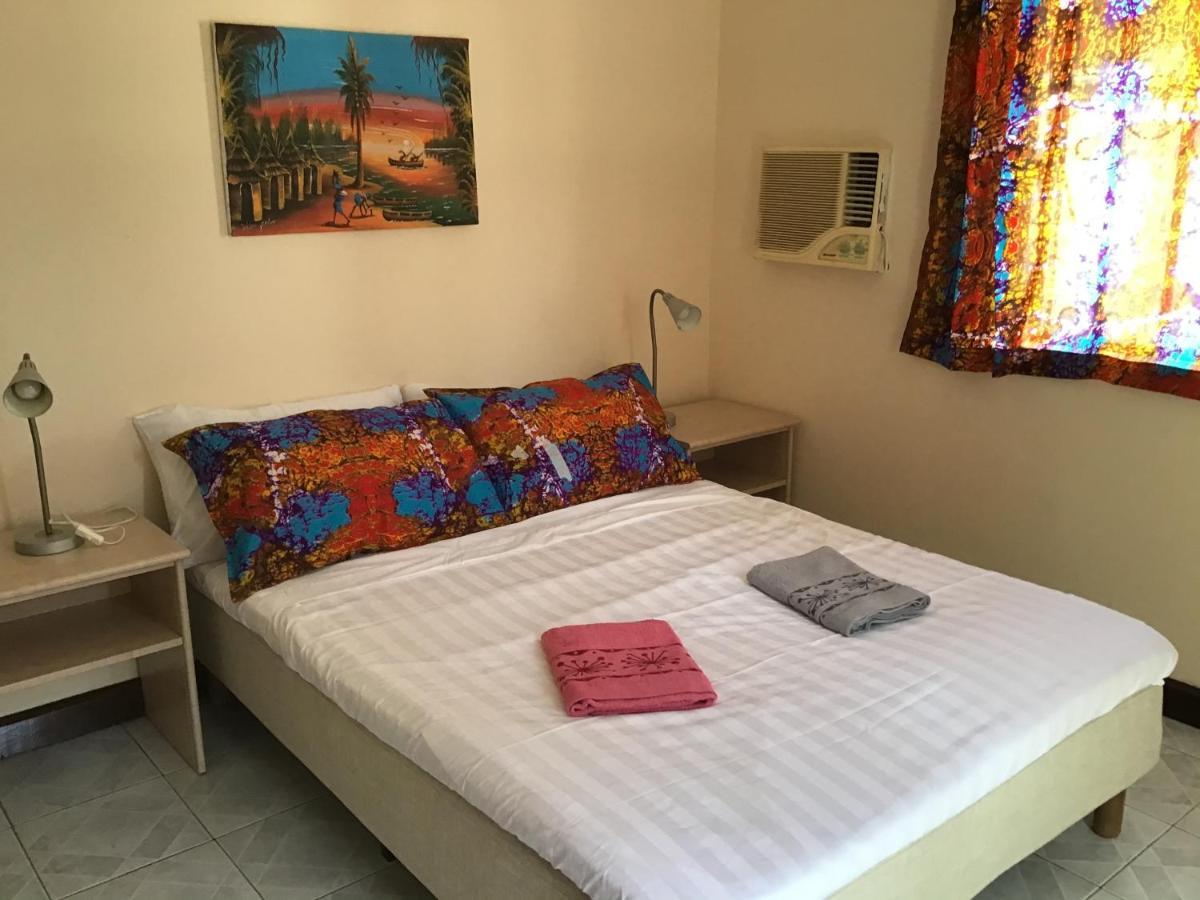 Anns Guesthouse Bakaugambia Eksteriør billede