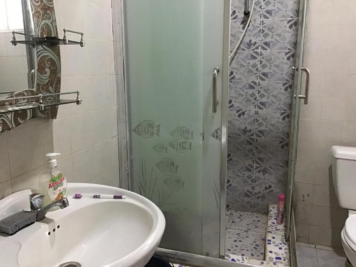 Anns Guesthouse Bakaugambia Eksteriør billede