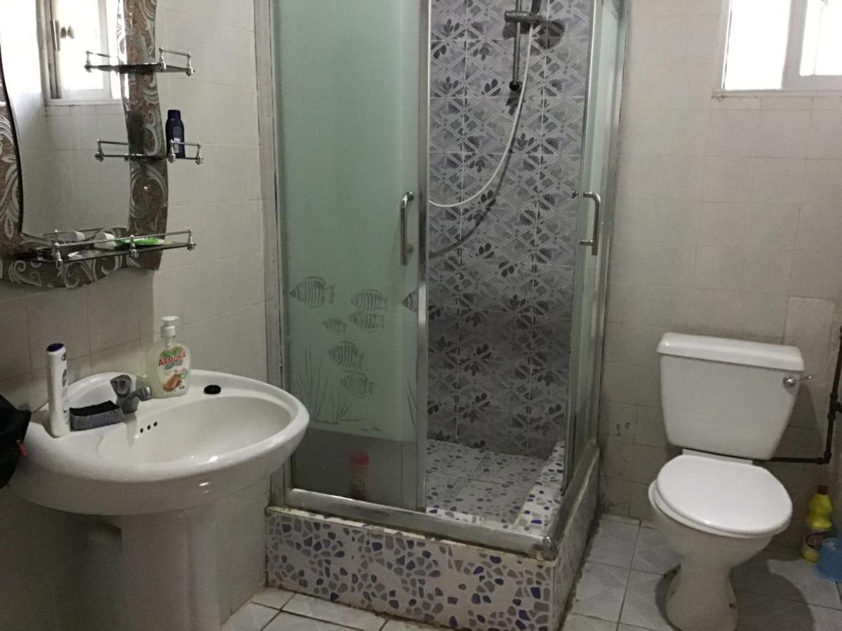 Anns Guesthouse Bakaugambia Eksteriør billede