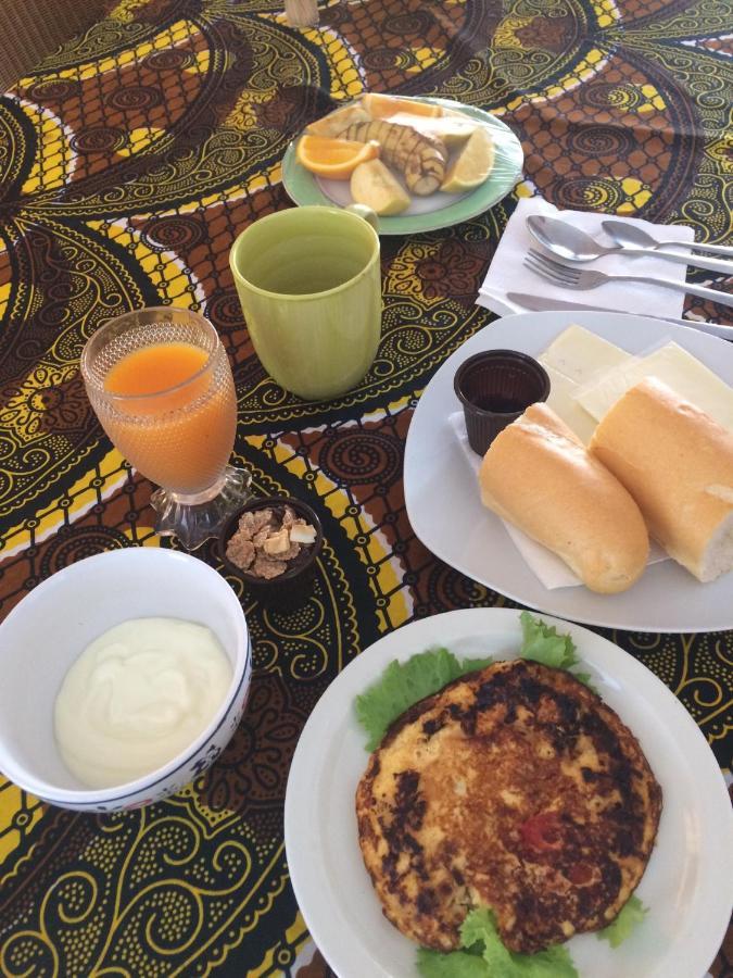 Anns Guesthouse Bakaugambia Eksteriør billede