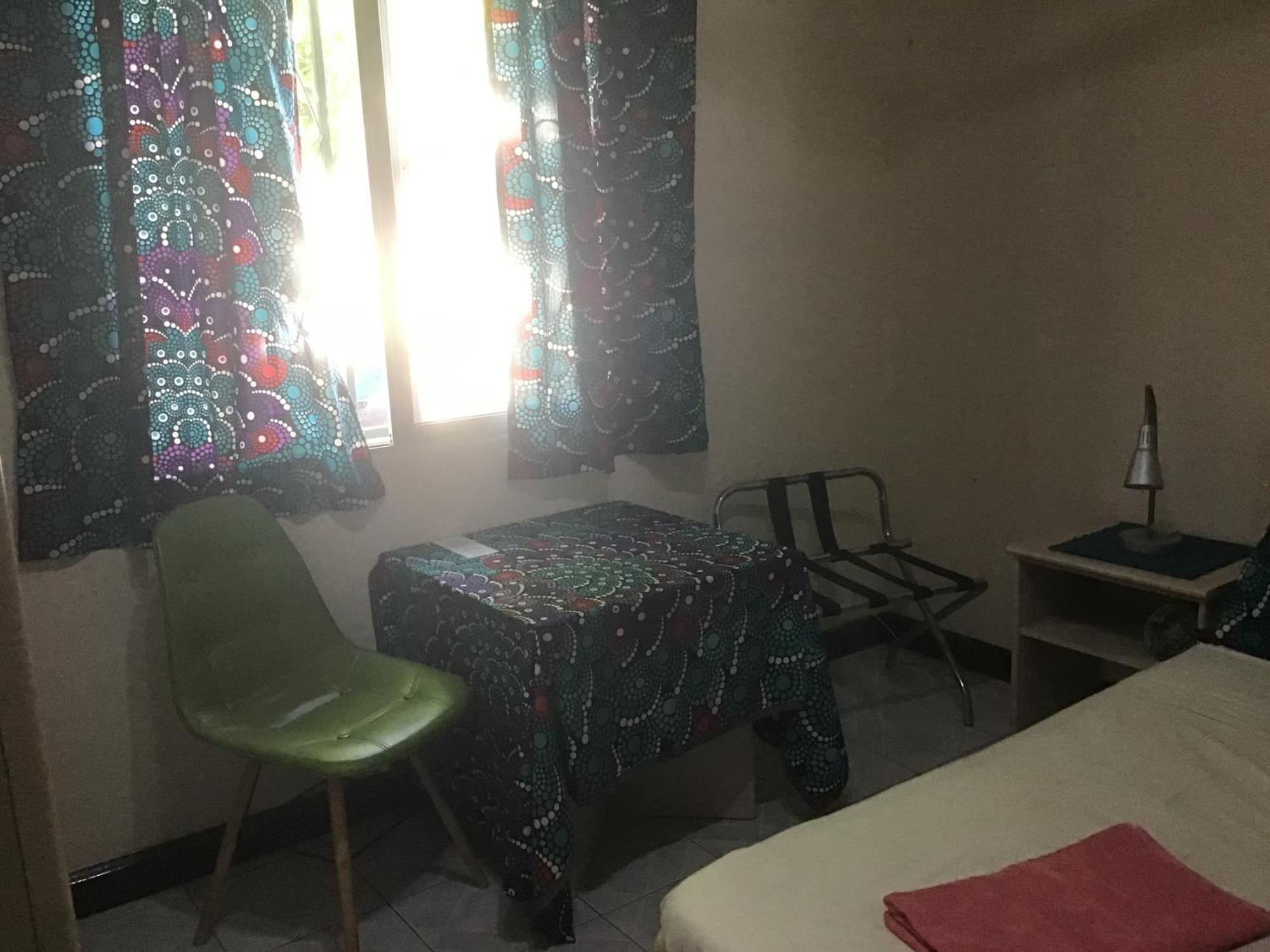Anns Guesthouse Bakaugambia Eksteriør billede