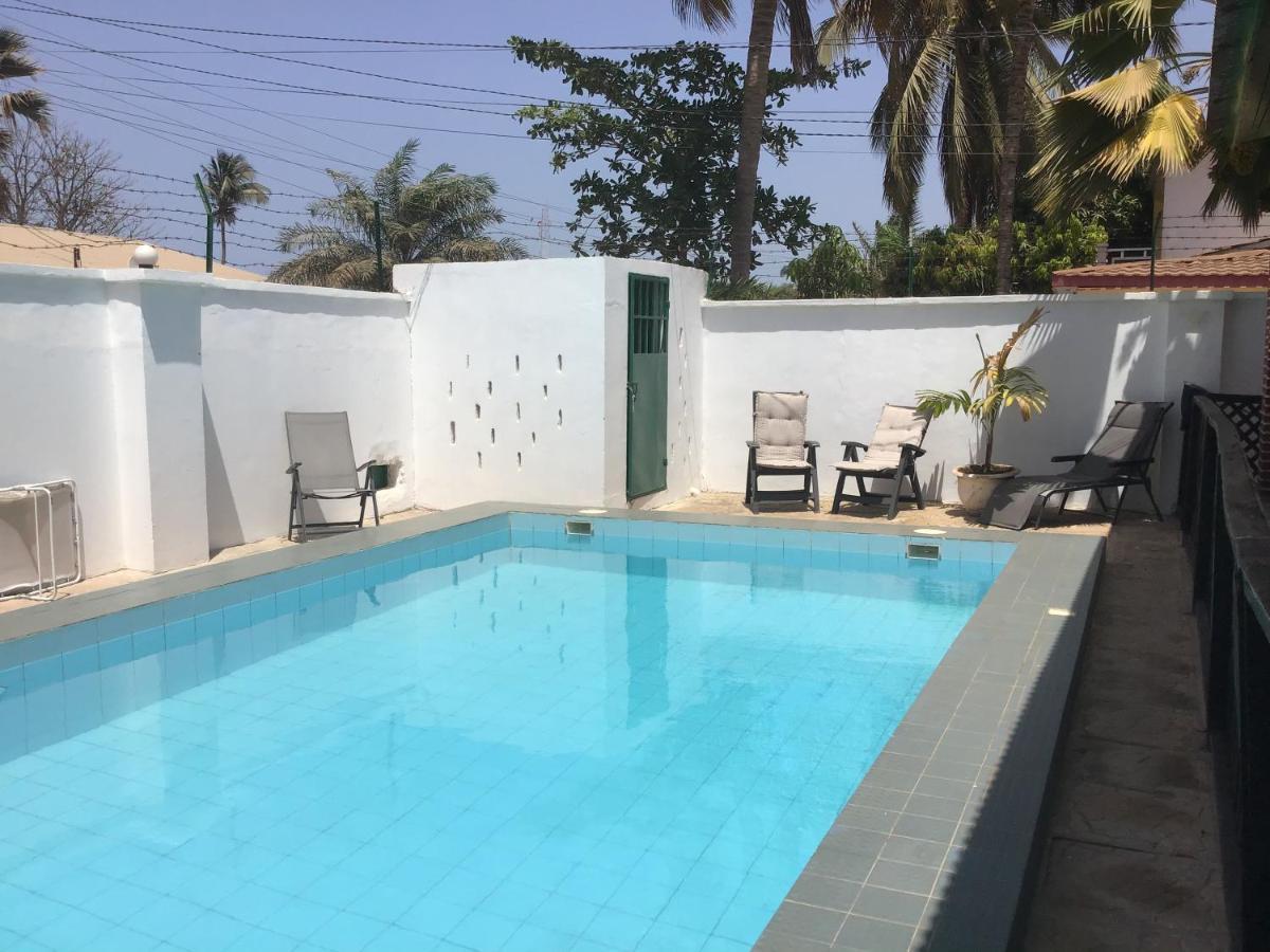 Anns Guesthouse Bakaugambia Eksteriør billede
