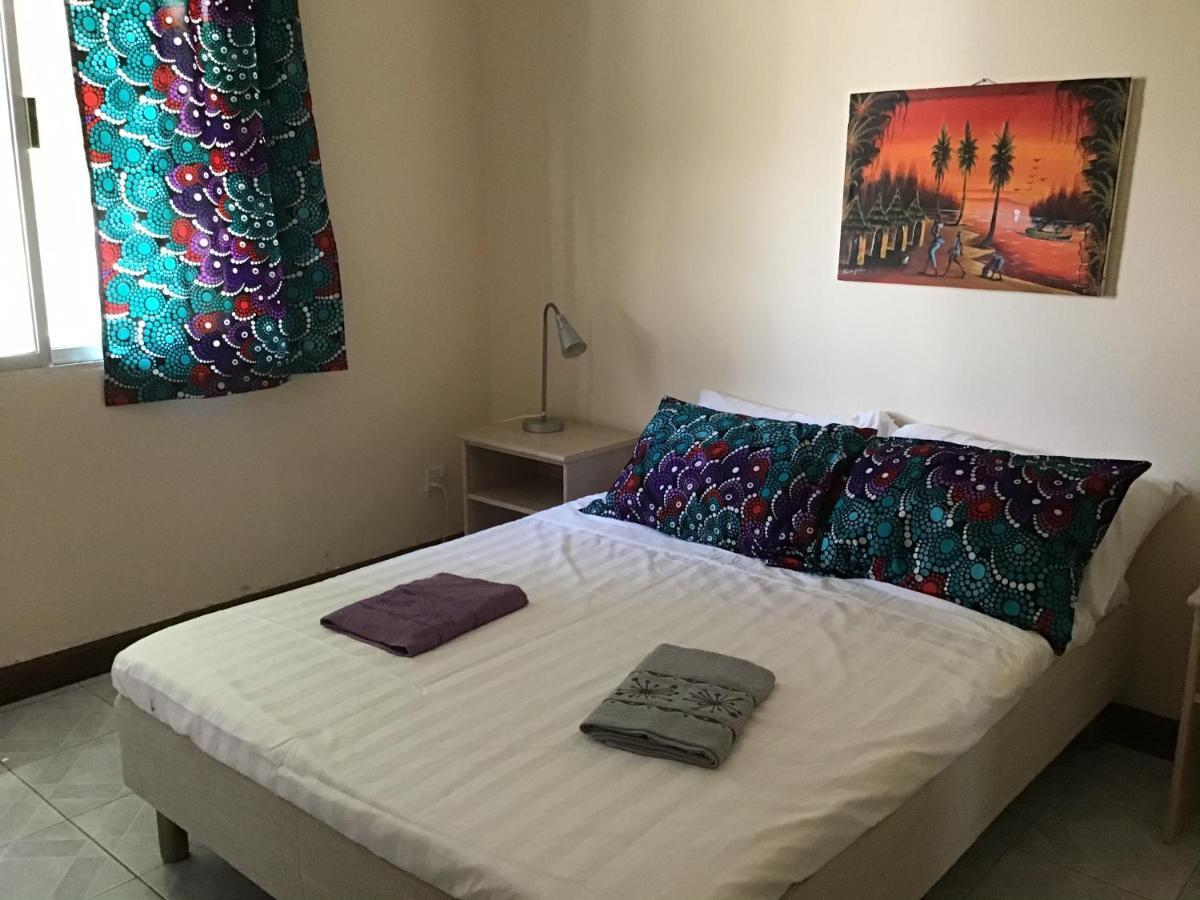 Anns Guesthouse Bakaugambia Eksteriør billede